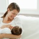 Dojenje majka i beba